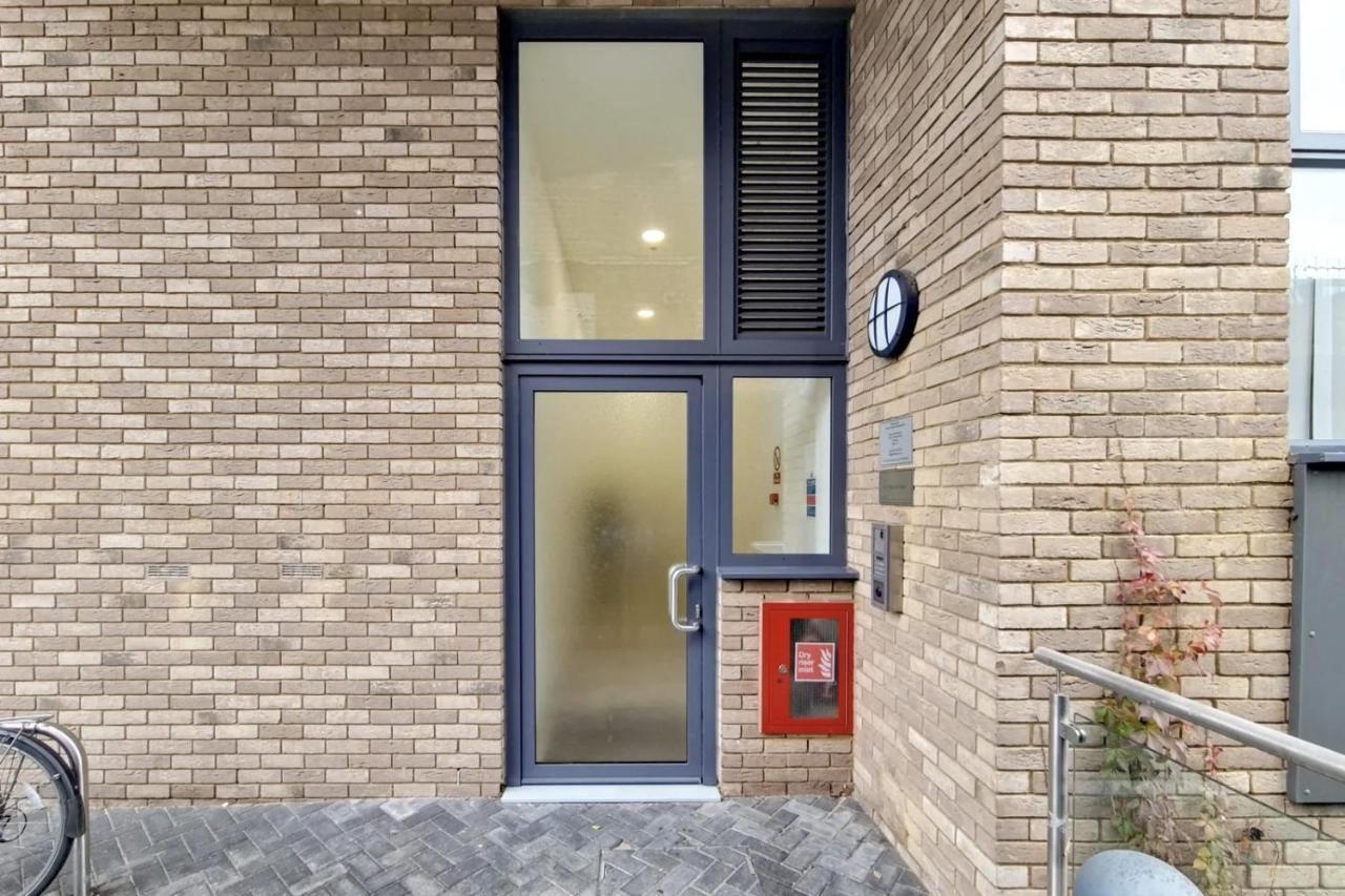 Appartamento Luxury 2 Bed 2 Bath With Balcony New Build *south London* *