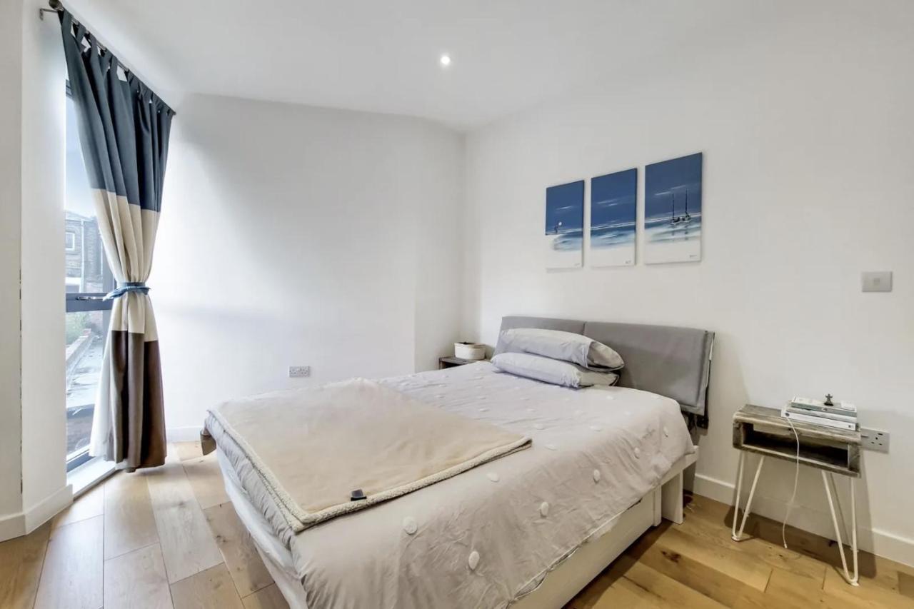 Luxury 2 Bed 2 Bath With Balcony New Build *south London* Appartamento *